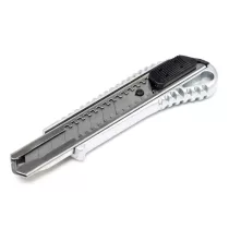 PVC vágó kés 18mm fém